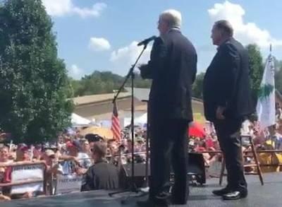 Starting the Kim Davis rally was Mike Huckabee and Matthew Staver of Liberty Counsel 