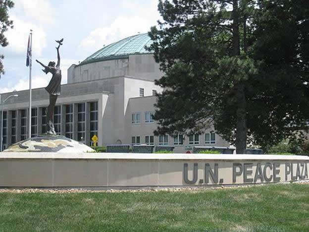 United Nations Plaza, Independence MO in front of auditorium